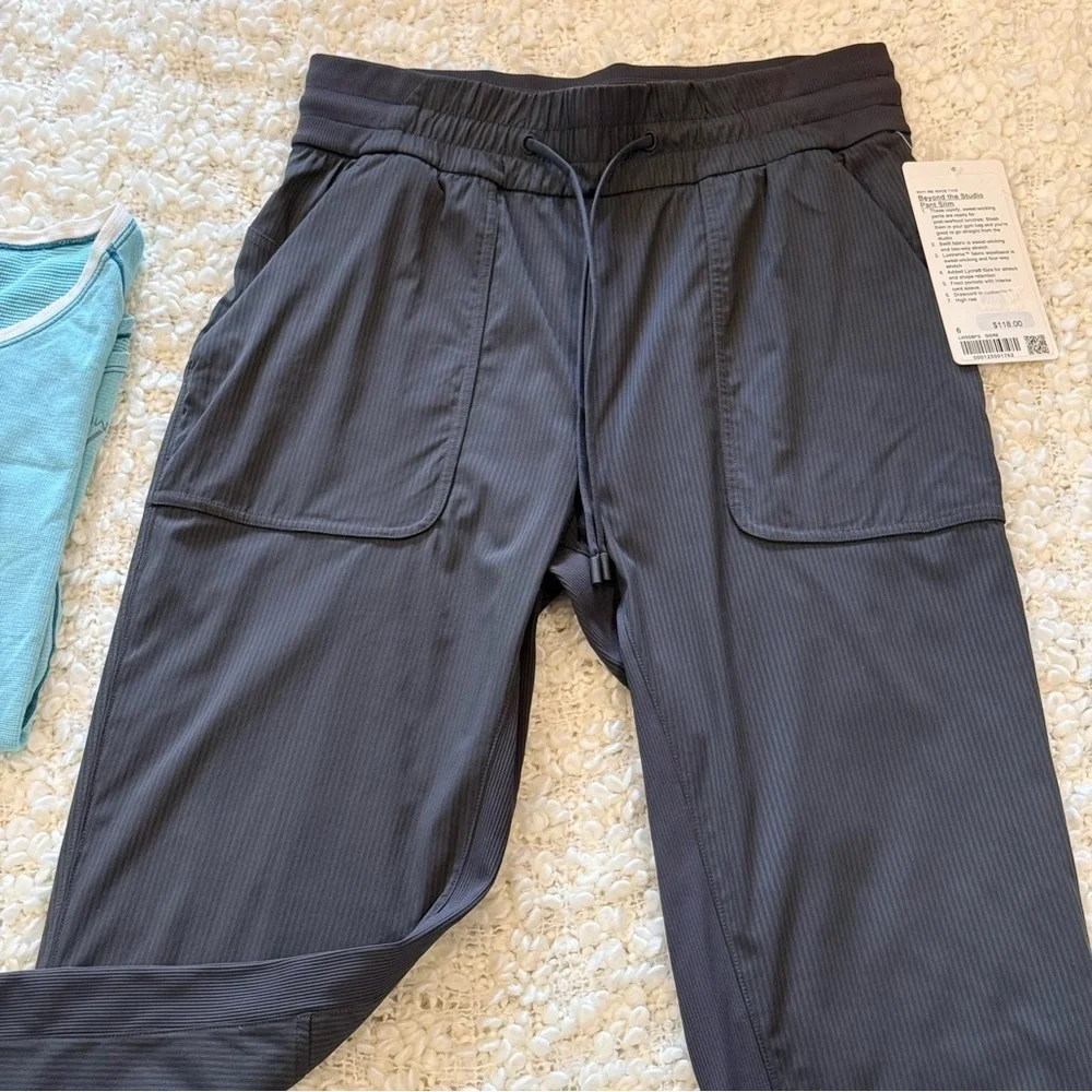 💋lululemon athletica  beyond the studio slip Gray Pants size 6